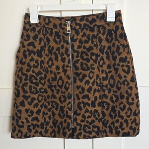 Leopard print mini skirt